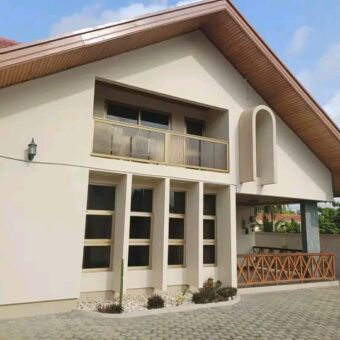 Exexutive 4bedroom house @ East legon