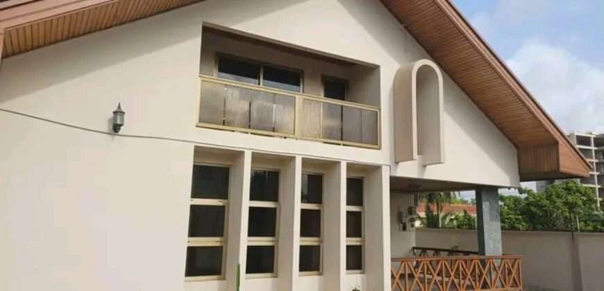 Exexutive 4bedroom house @ East legon