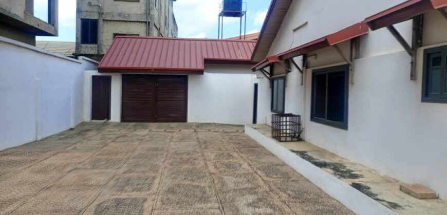 Spacious 4bedroom house @ East legon