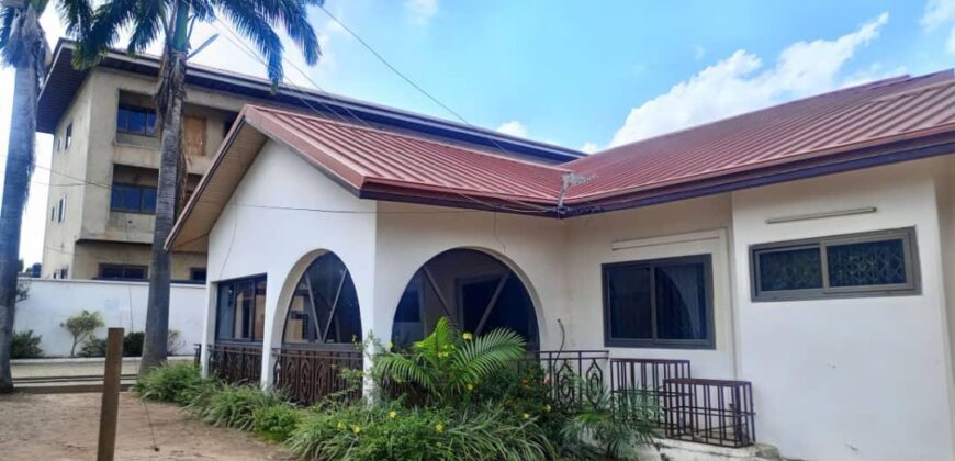 Spacious 4bedroom house @ East legon