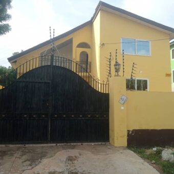 Spacious 3Bedroom House @ Powerland